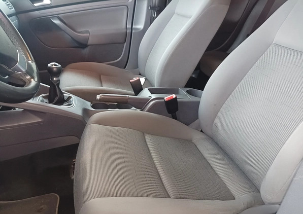 Volkswagen Golf cena 14000 przebieg: 199200, rok produkcji 2007 z Mrocza małe 137